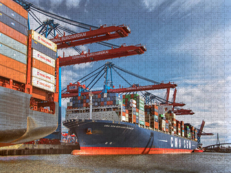 Containerschiff am Burchardkai - CALVENDO Foto-Puzzle'