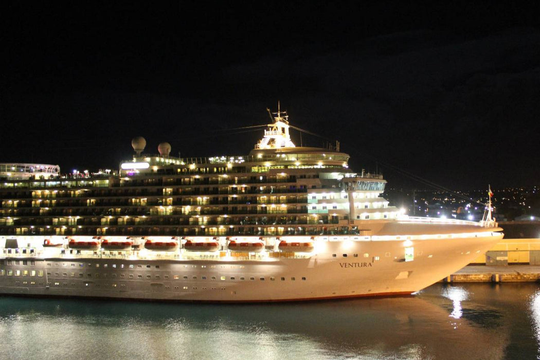 Premium Textil-Leinwand MS Ventura Kreuzfahrtschiff
