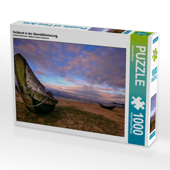 Bateau en bois au crépuscule - Puzzle photo CALVENDO 