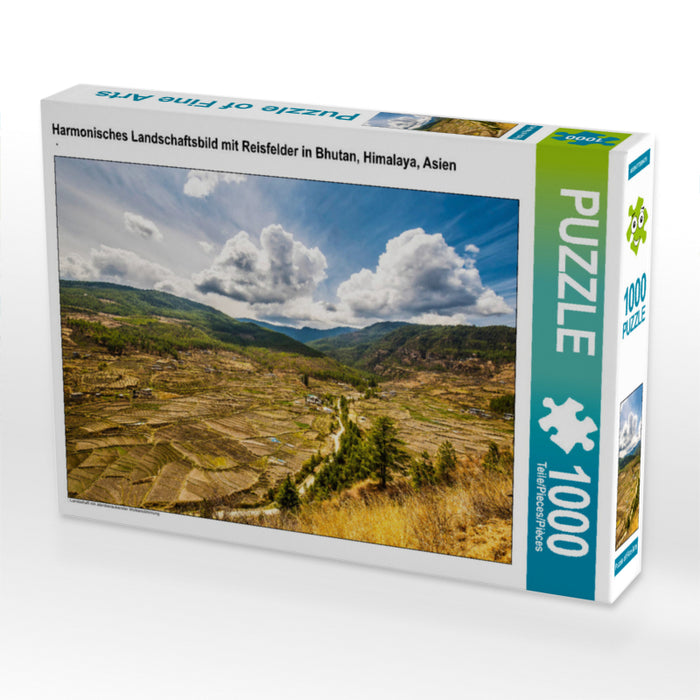Harmonisches Landschaftsbild mit Reisfelder in Bhutan, Himalaya, Asien 1000 Teile Puzzle quer - CALVENDO Foto-Puzzle'