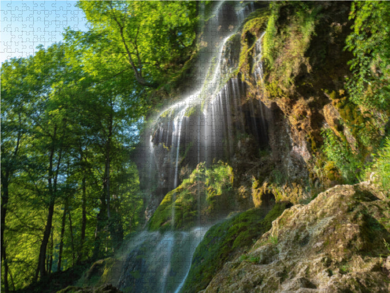 Majestätischer Uracher Wasserfall im Sommer 1000 Teile Puzzle quer - CALVENDO Foto-Puzzle'