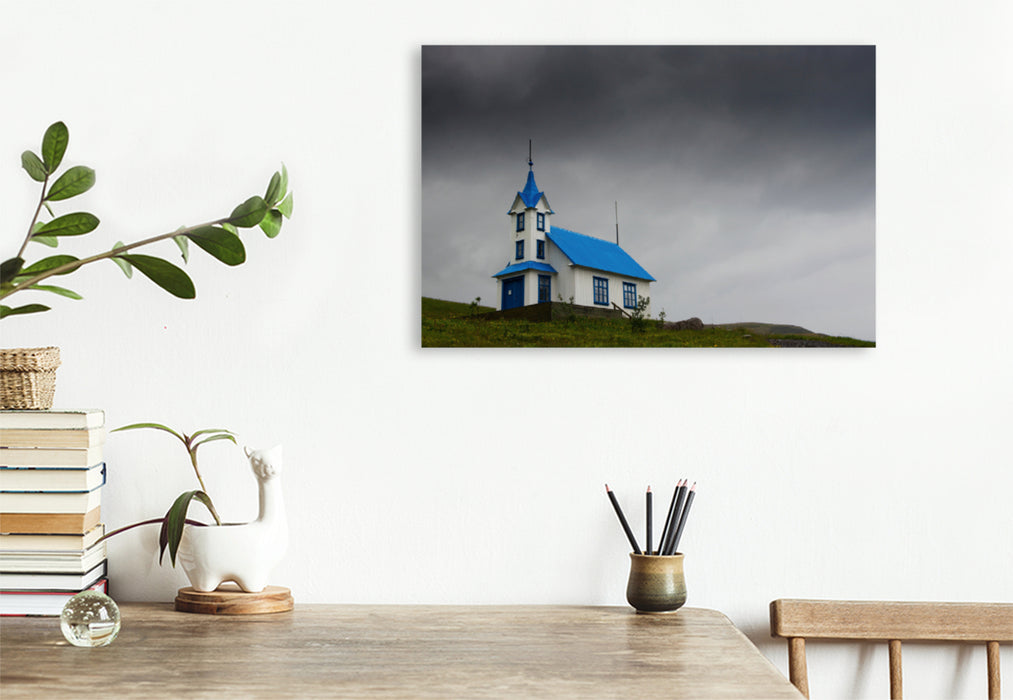 Premium Textil-Leinwand Premium Textil-Leinwand 120 cm x 80 cm quer Blau wie der Himmel. Die Kirche von Stödvarfjördur, Island