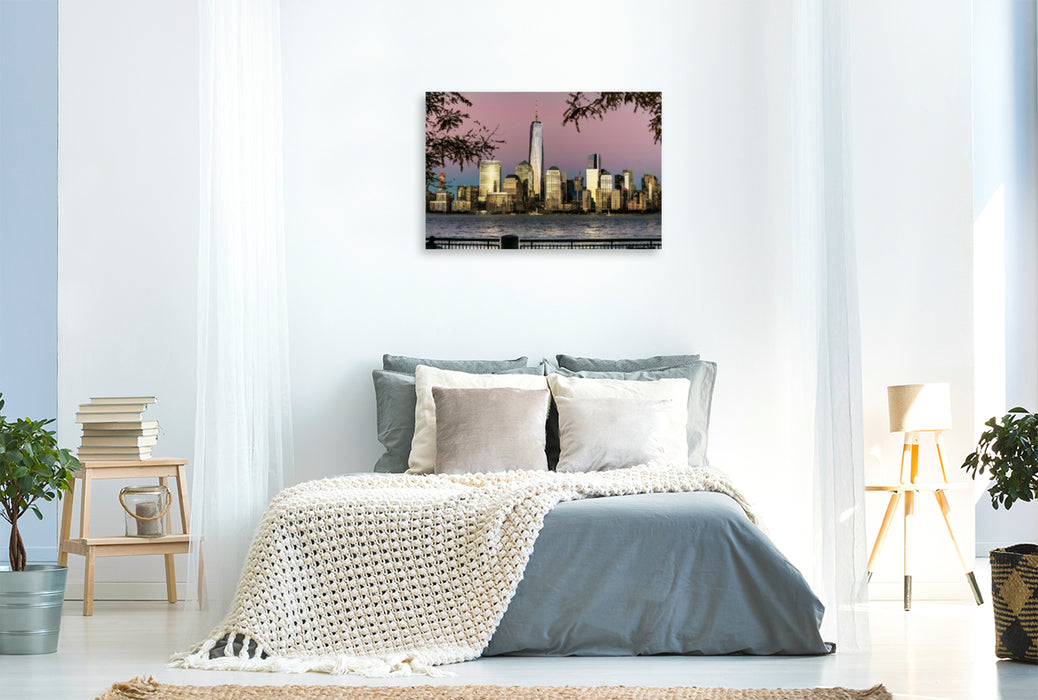 Premium Textil-Leinwand Premium Textil-Leinwand 120 cm x 80 cm quer Blick von New Jersey auf Midtown Manhattan bei Sonnenuntergang