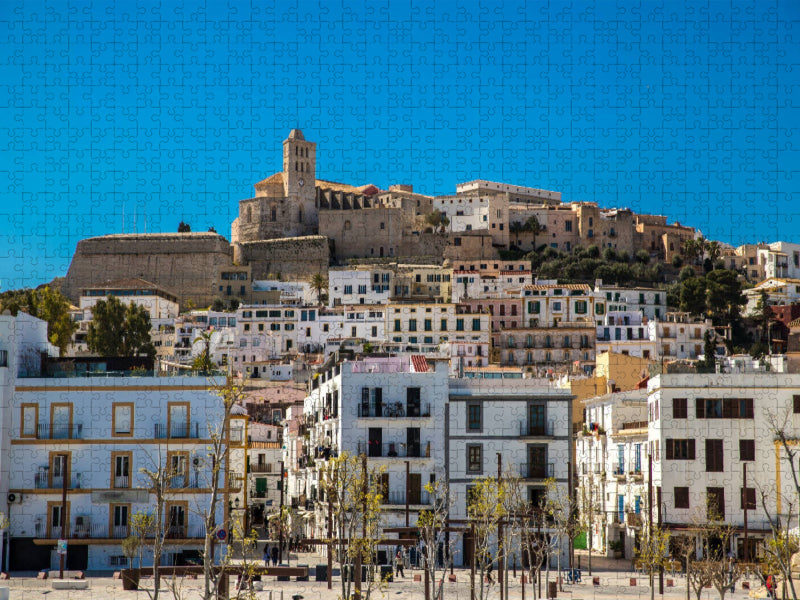 Sa Penya mit der Kathedrale von Ibiza - CALVENDO Foto-Puzzle'