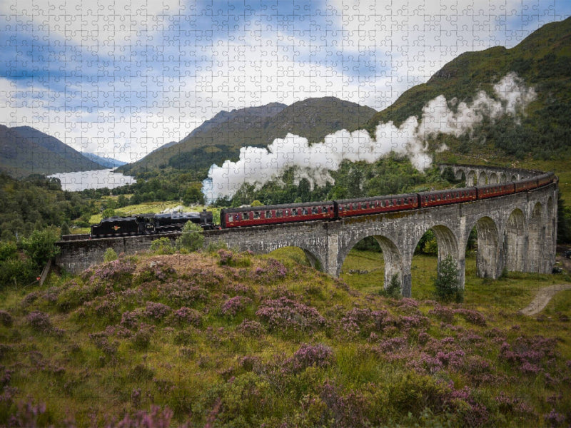 The Jacobite befährt den Glenfinnan-Viadukt - CALVENDO Foto-Puzzle'