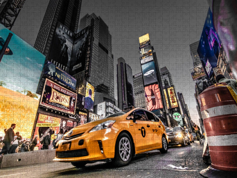 Yellow Taxi am Times Square - Ein Motiv aus dem Kalender New York City - Color Glam Edition I - CALVENDO Foto-Puzzle'