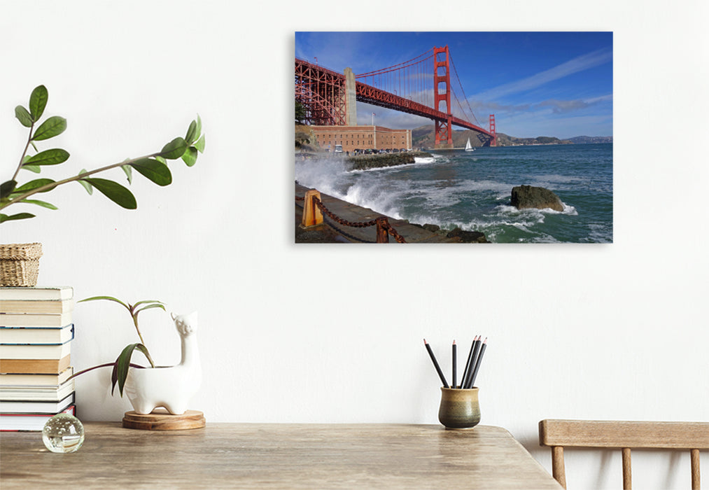 Premium Textil-Leinwand Premium Textil-Leinwand 120 cm x 80 cm quer Eindrucksvolle Golden Gate Bridge mit Fort Point über das Golden Gate in Kalifornien, San Francisco. Amerika, USA, Meer, Wasser, Ruhe, Architektur