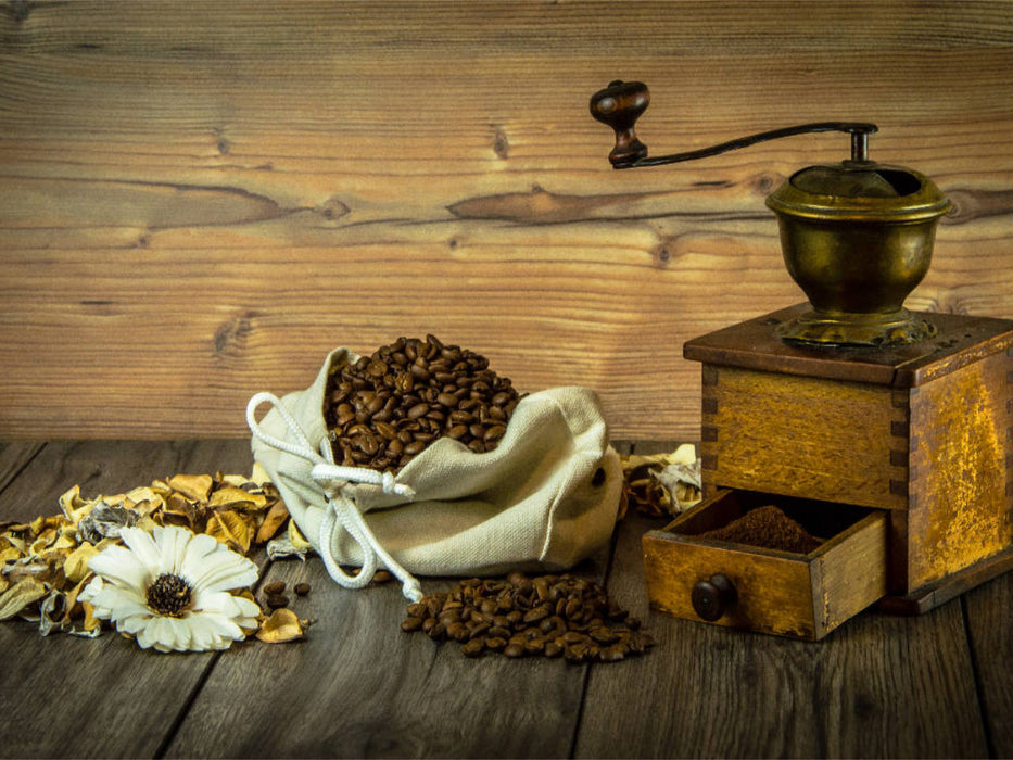 Kaffeemühle mit Kaffeebohnen und Blumen - CALVENDO Foto-Puzzle'