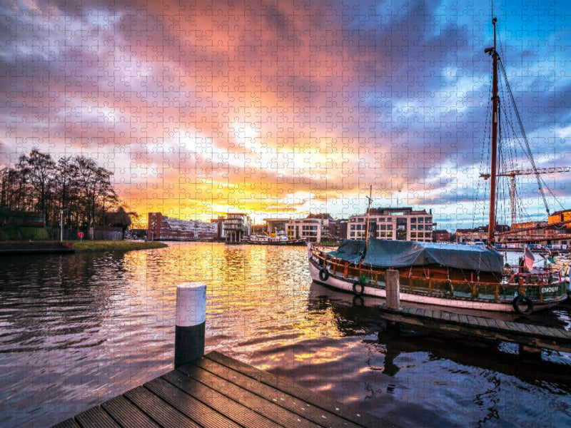 Alter Binnenhafen in Emden - CALVENDO Foto-Puzzle'