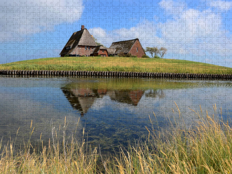Kirchwarft auf Hallig Hooge - CALVENDO Foto-Puzzle'