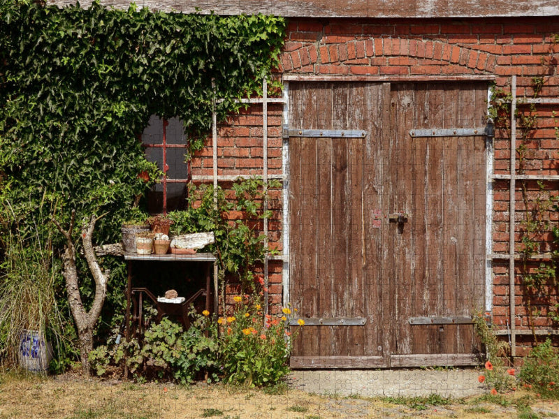 Altes Garagentor - CALVENDO Foto-Puzzle'