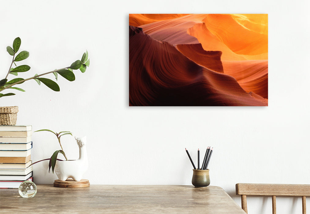 Premium Textil-Leinwand Premium Textil-Leinwand 90 cm x 60 cm quer Spektakuläre Licht- und Schattenspiele auf den farbenprächtigen Felswänden im Antelope Canyon in Arizona, USA