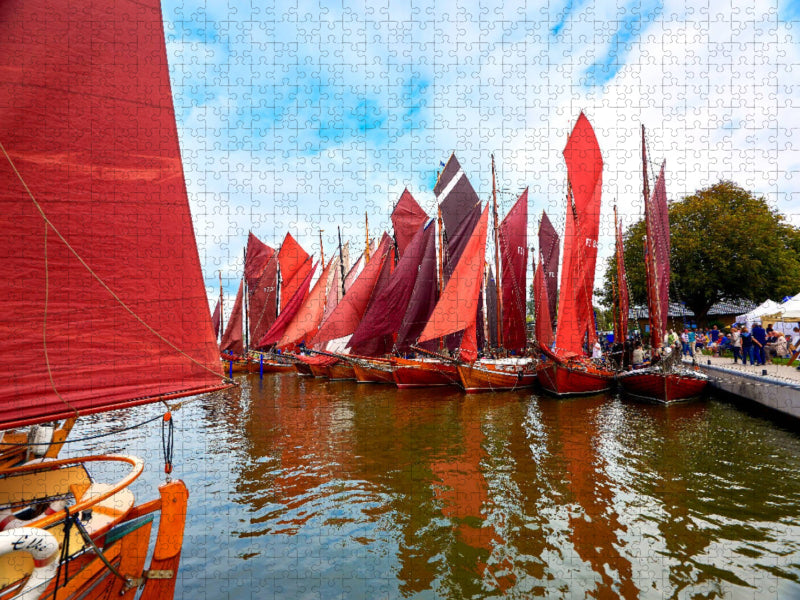 Hafen von Bodstedt zur Zeesboot-Regatta - CALVENDO Foto-Puzzle'
