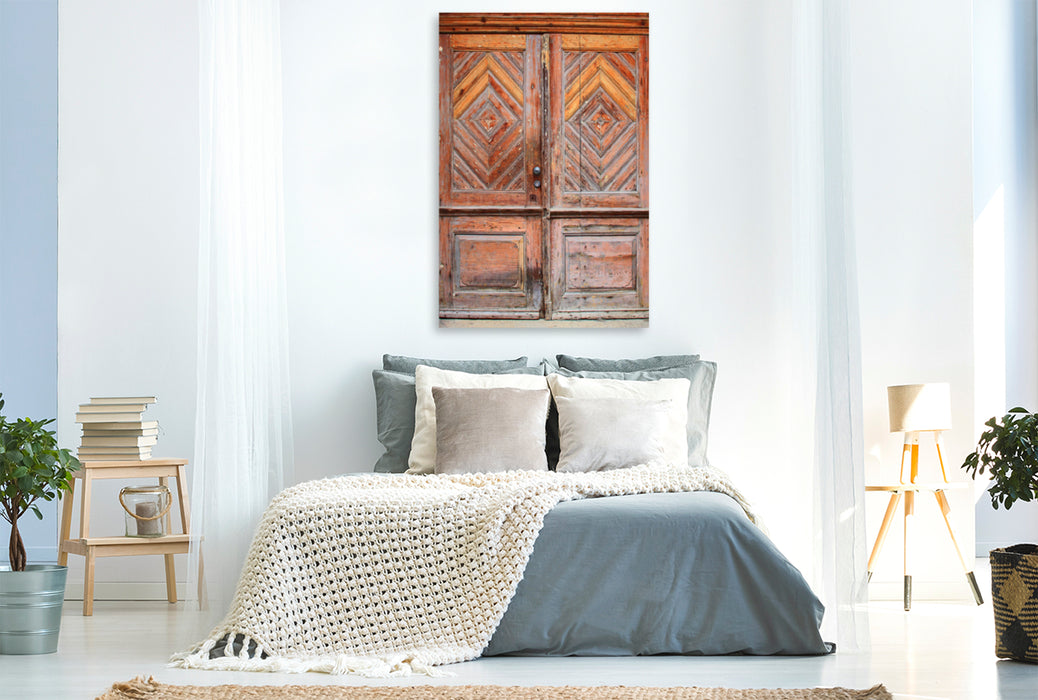 Premium Textil-Leinwand Premium Textil-Leinwand 80 cm x 120 cm  hoch Ein Motiv aus dem Kalender Türen alt und bunt