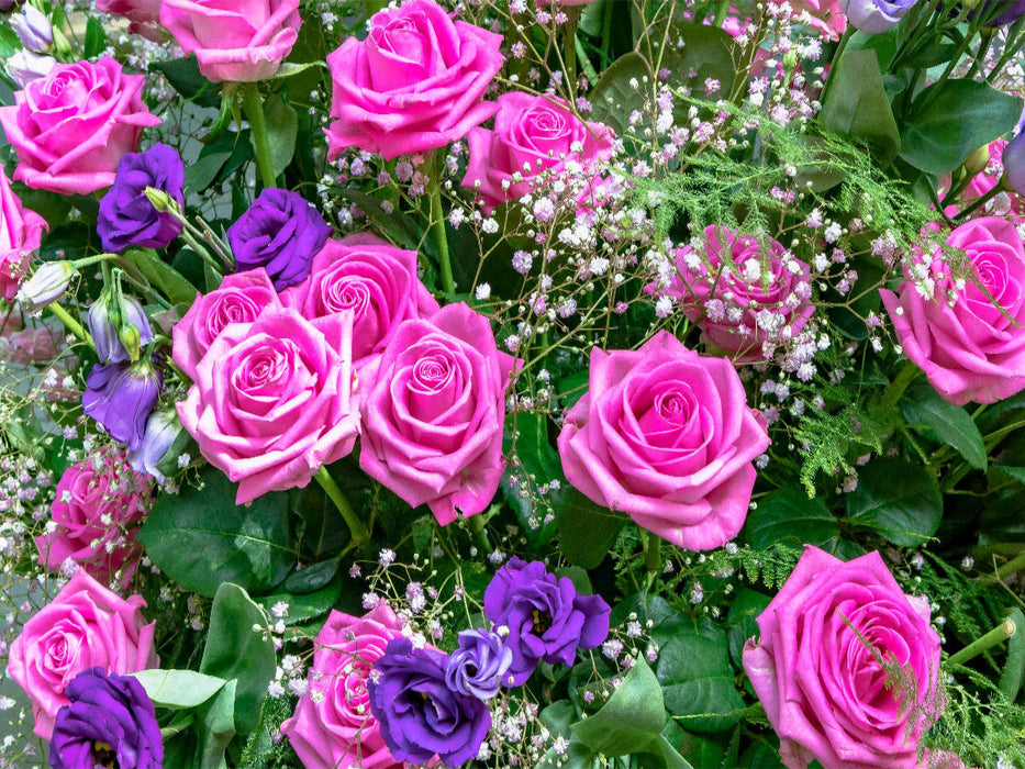 Strauß mit rosa farbenen und blauen Rosen mit Schleierkraut - CALVENDO Foto-Puzzle'