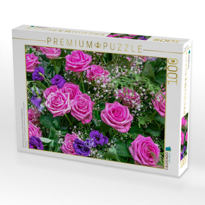 Strauß mit rosa farbenen und blauen Rosen mit Schleierkraut - CALVENDO Foto-Puzzle'