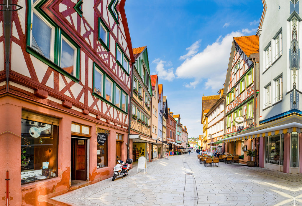 Premium Textil-Leinwand Blick in die Hauptstraße