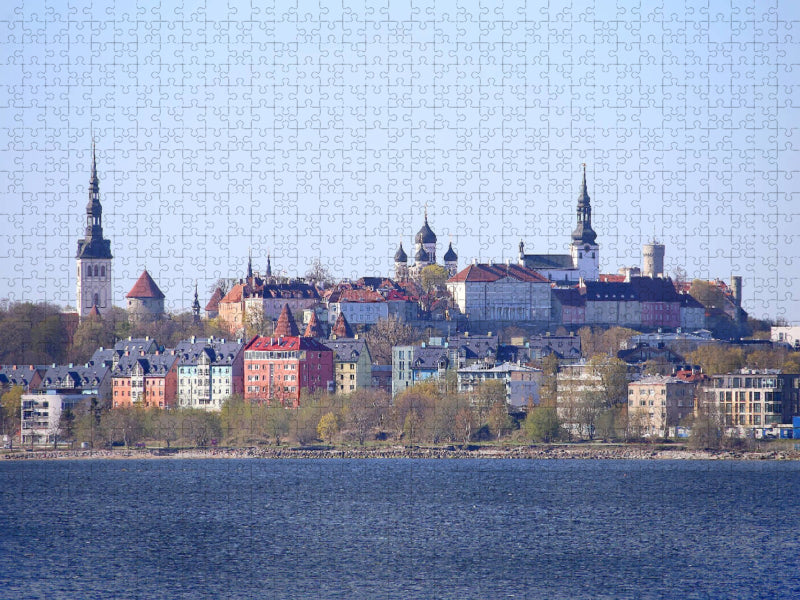 Tallinn: Stadtpanorama mit Domberg - CALVENDO Foto-Puzzle'
