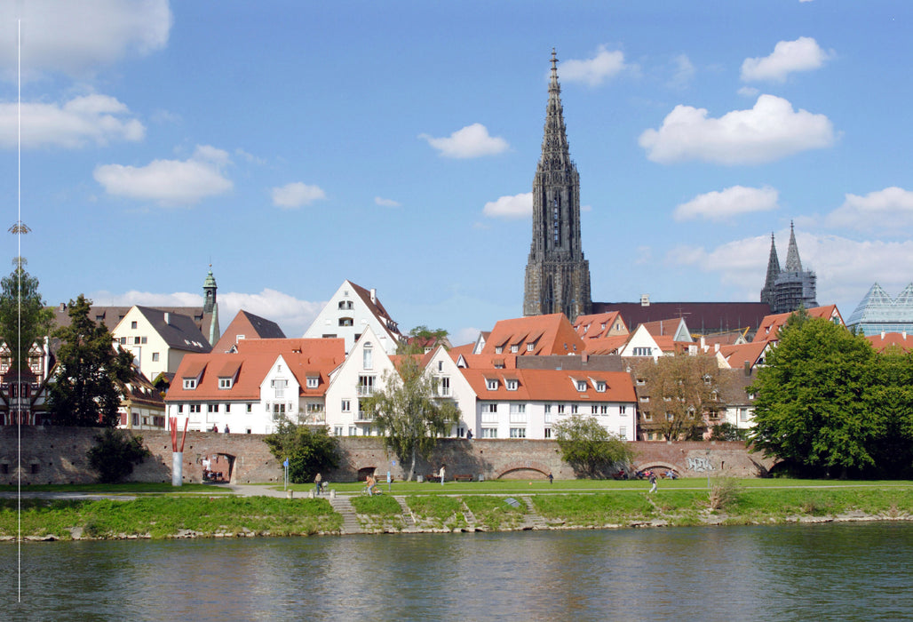 Premium Textil-Leinwand Stadtansicht Ulm mit Stadtmauer