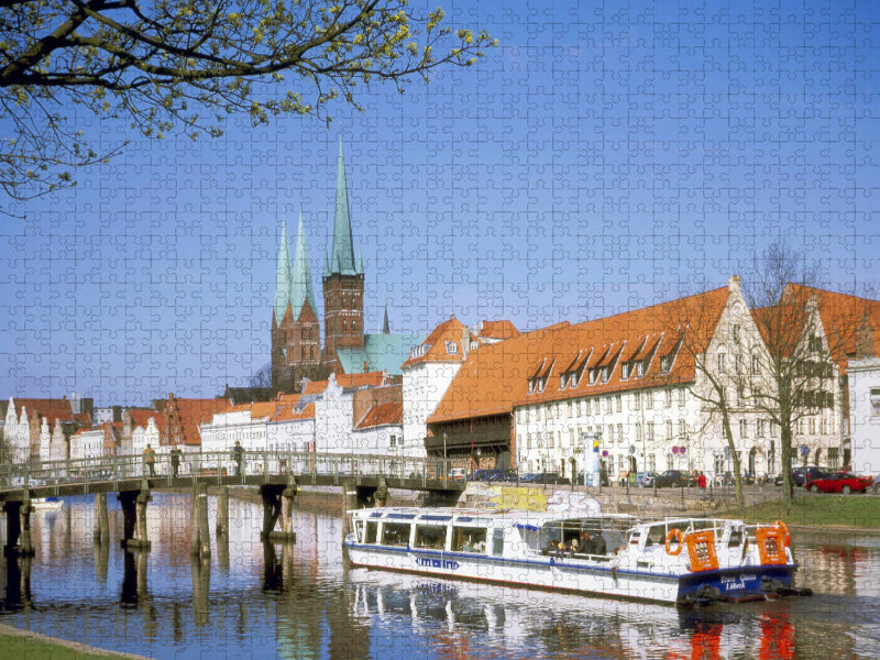 Stadtansicht Lübeck an der Trave - CALVENDO Foto-Puzzle'