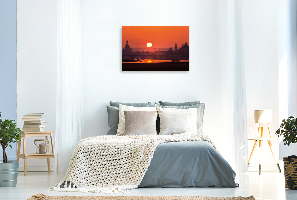 Premium Textil-Leinwand Premium Textil-Leinwand 120 cm x 80 cm quer Sonnenuntergang über der Altstadt Dresden