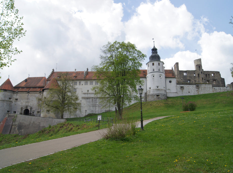 Path to Hellenstein Castle - CALVENDO photo puzzle 