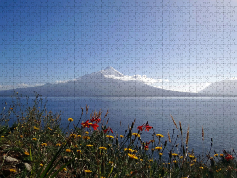 Osorno Volcano/Chile - CALVENDO photo puzzle 