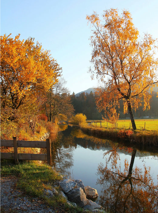 Herbstliche Stille am Fluss 2000 Teile Puzzle hoch - CALVENDO Foto-Puzzle'