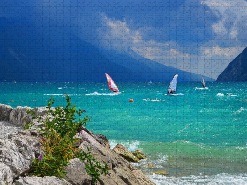 Windsurfen in Riva 2000 Teile Puzzle quer - CALVENDO Foto-Puzzle'