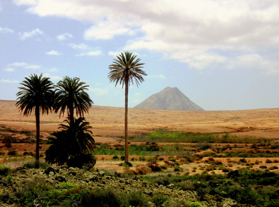 Holy Mountain Tindaya - CALVENDO photo puzzle 