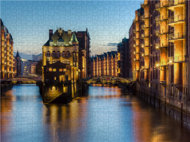 Hamburg moated castle - CALVENDO photo puzzle 