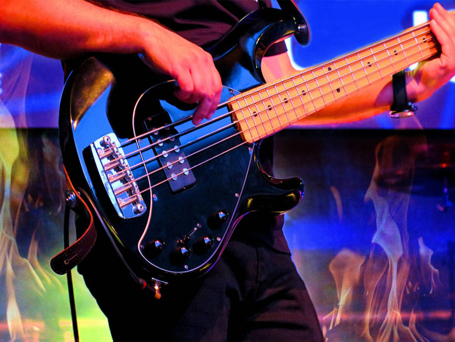 Hell of a Show - Bassist in den Flammen - CALVENDO Foto-Puzzle'