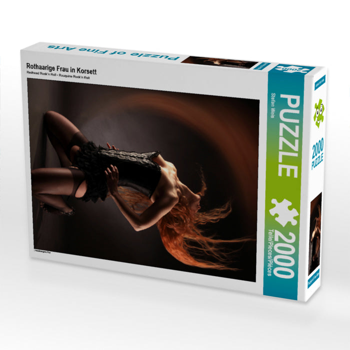 Rothaarige Frau in Korsett 2000 Teile Puzzle hoch - CALVENDO Foto-Puzzle'