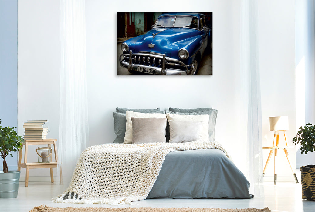 Premium Textil-Leinwand Premium Textil-Leinwand 120 cm x 80 cm quer Ein Motiv aus dem Kalender " HAVANA BLUE - BLAUE OLDTIMER AUF KUBA"