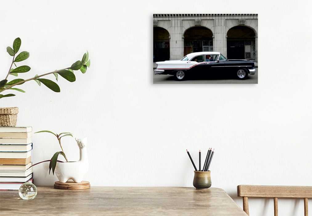 Premium Textil-Leinwand Premium Textil-Leinwand 120 cm x 80 cm quer Oldsmobile 1957 - Ein Motiv aus dem Kalender "Black is Beautiful - Schwarze Oldtimer"