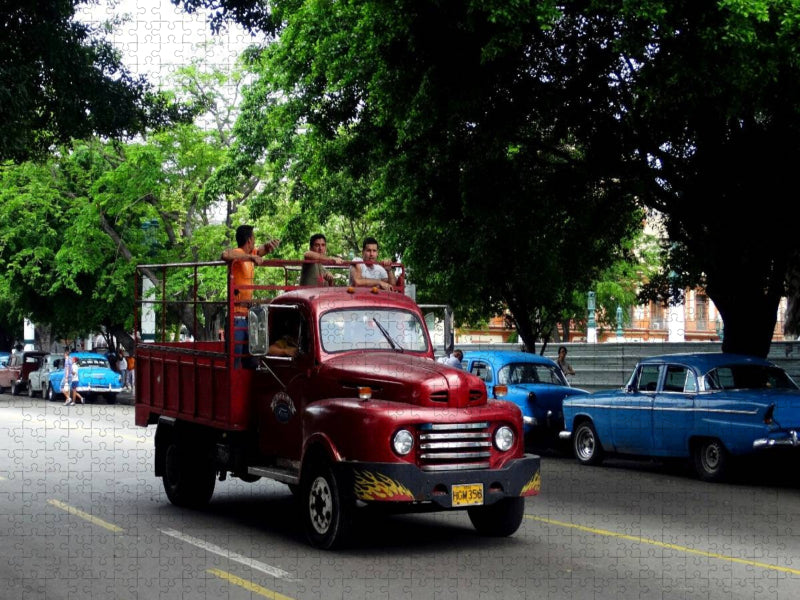 FORD-Truck in Havanna - Ein Motiv aus dem Kalender "US TRUCKS IN CUBA" - CALVENDO Foto-Puzzle'
