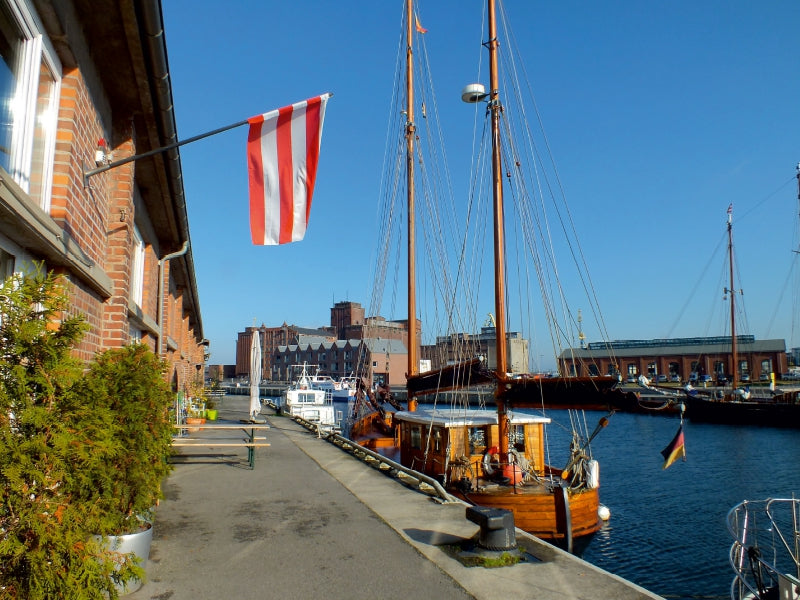 Wismars Farben im Alten Hafen der Hansestadt 1000 Teile Puzzle quer - CALVENDO Foto-Puzzle'