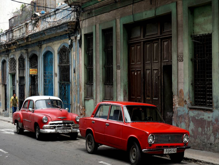 Sowjetischer LADA in Alt-Havanna - CALVENDO Foto-Puzzle'