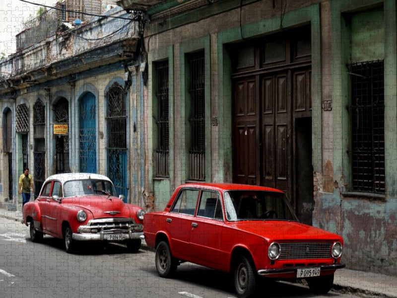 Sowjetischer LADA in Alt-Havanna - CALVENDO Foto-Puzzle'