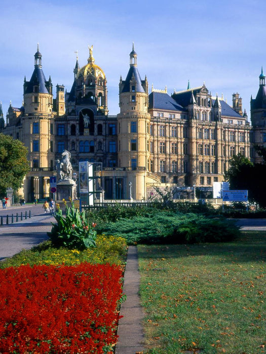 Schloss Schwerin, romantischer Historismus - CALVENDO Foto-Puzzle'