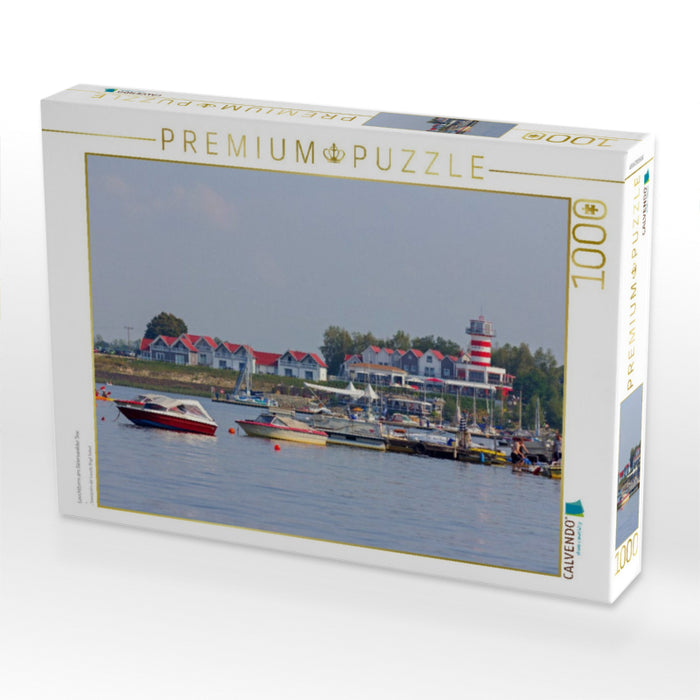 Leuchtturm am Geierswalder See - CALVENDO Foto-Puzzle'