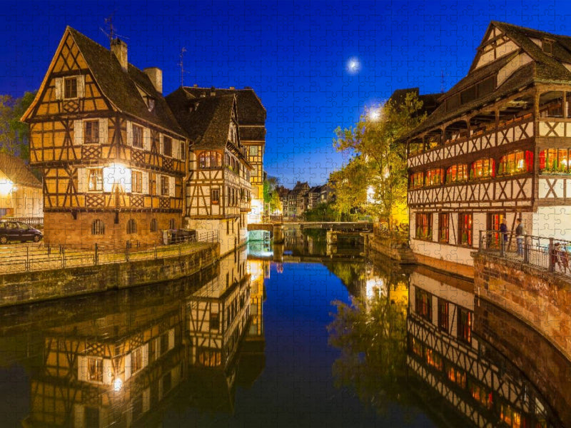 Typische Fachwerkhäuser in Petite France, Straßburg - CALVENDO Foto-Puzzle'