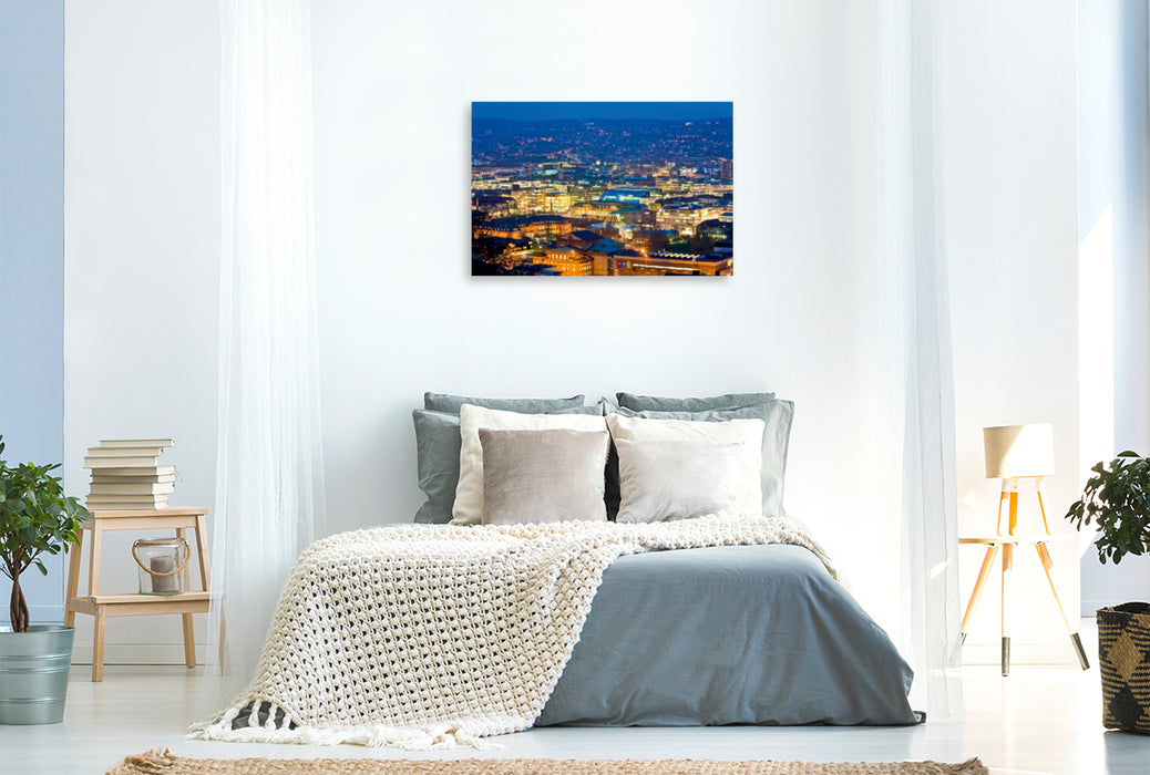 Premium Textil-Leinwand Premium Textil-Leinwand 120 cm x 80 cm quer Blick auf die Innenstadt von Stuttgart bei Nacht