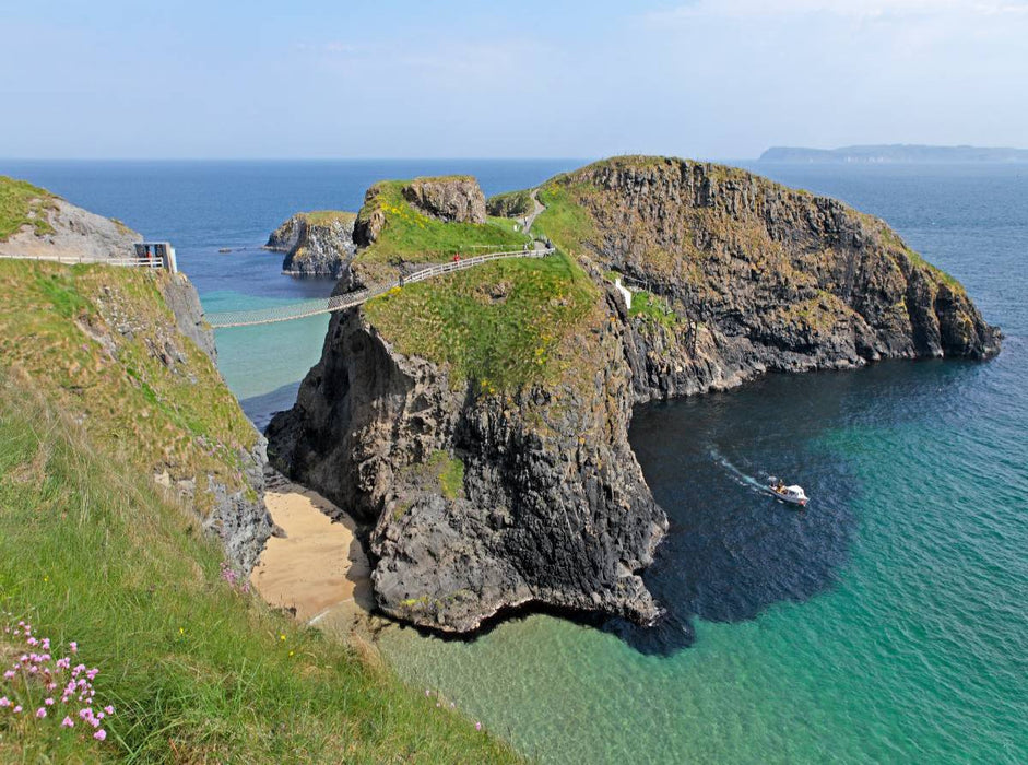Carrick-a-Rede Insel und Hängebrücke - CALVENDO Foto-Puzzle'
