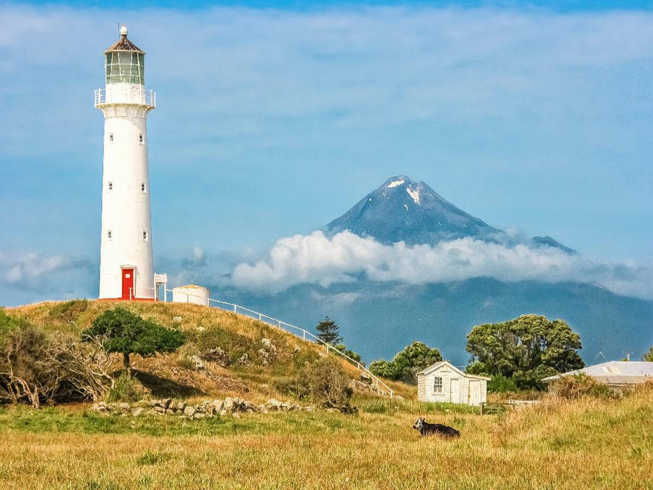 Leuchtturm am Mount Taranaki - CALVENDO Foto-Puzzle'