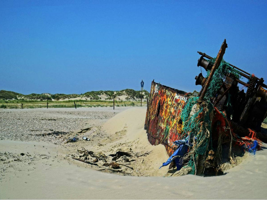 Das Wrack am Ende der Insel - CALVENDO Foto-Puzzle'