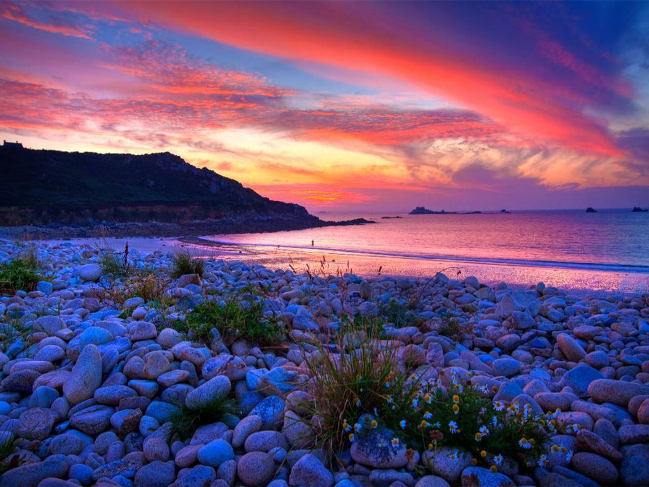 Sehnsucht Bretagne - Farbenprächtiger Sonnenuntergang am Strand von Guerzit im Département Finistére - CALVENDO Foto-Puzzle'