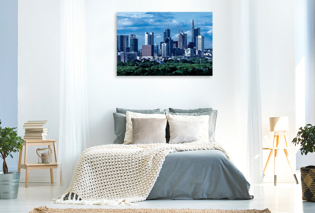 Premium Textil-Leinwand Premium Textil-Leinwand 120 cm x 80 cm quer Blick vom Wäldchestag auf die Skyline