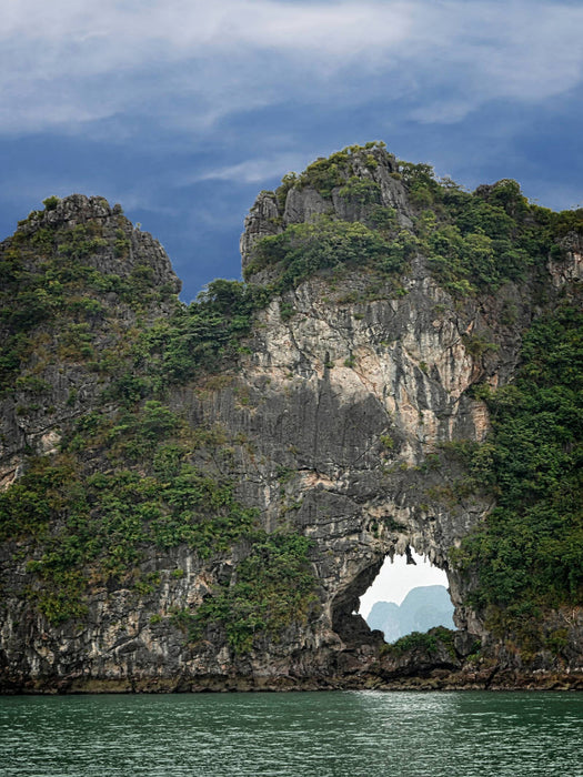 Karstformationen in der Ha Long Bucht 1000 Teile Puzzle hoch - CALVENDO Foto-Puzzle'