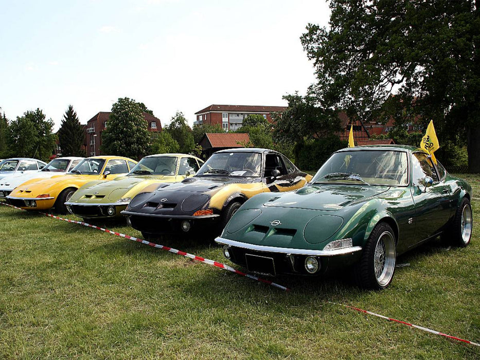 Opel GT - CALVENDO Foto-Puzzle'